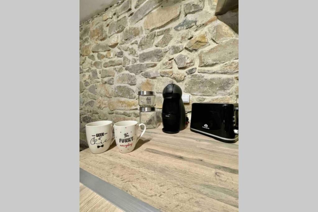 Le Jad Joli F2 Proche Gare, Arenes Avec Terrasse Privee Appartement Nîmes Buitenkant foto