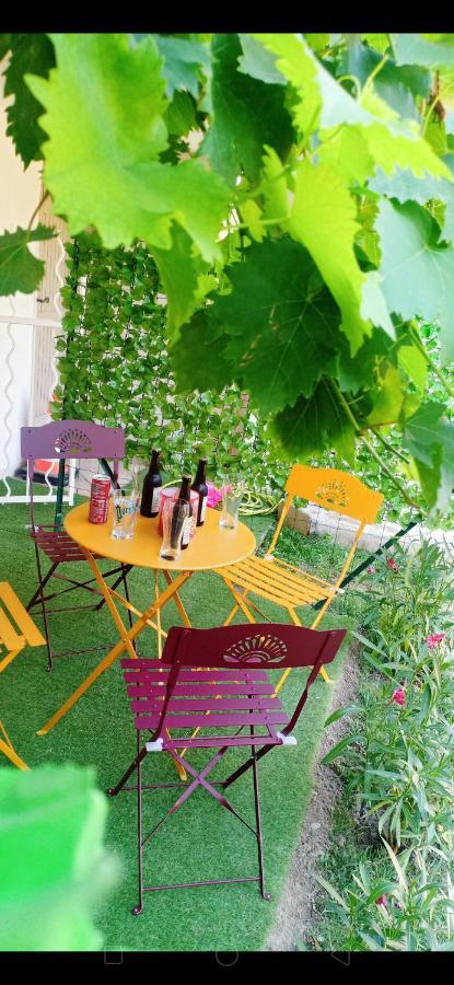 Le Jad Joli F2 Proche Gare, Arenes Avec Terrasse Privee Appartement Nîmes Buitenkant foto
